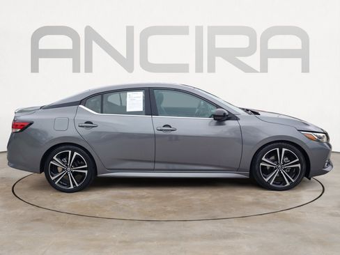 Used 2020 Nissan Sentra SR w/ Premium Package FWD image 15