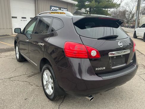 Used 2012 Nissan Rogue SV image 5