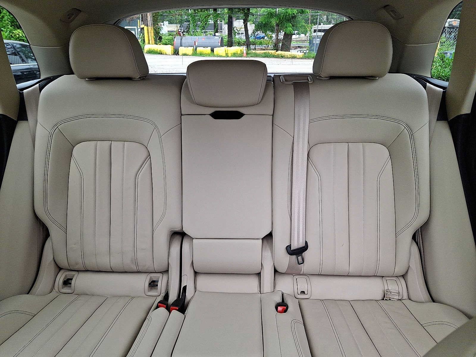 Certified 2023 Audi Q5 2.0T Premium w/ Convenience Package AWD/4WD image 13