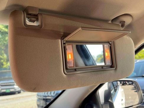 Certified 2022 Jeep Grand Cherokee Laredo E image 26