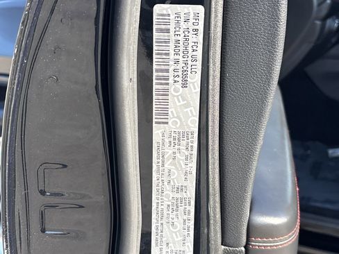 Used 2023 Dodge Durango GT image 38