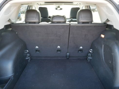 Used 2022 Jeep Compass Latitude w/ Sun and Sound Group image 18