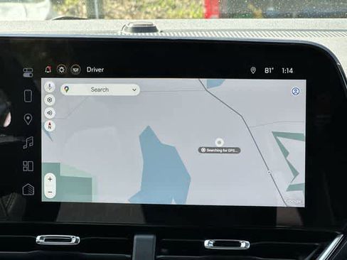 Used 2025 Chevrolet Equinox LT w/ Convenience Package II image 13