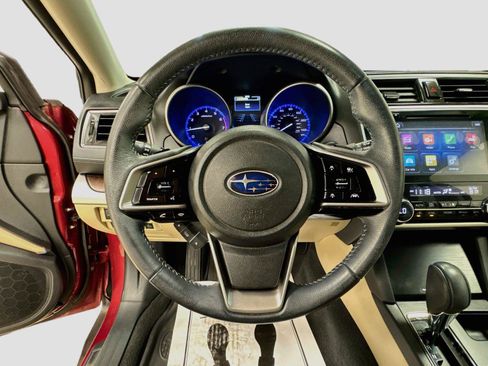Used 2018 Subaru Outback 2.5i Limited AWD/4WD image 11