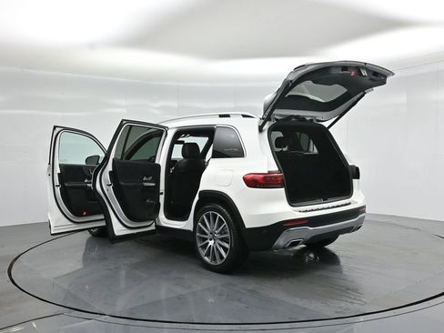 Used 2021 Mercedes-Benz GLB 250 image 37