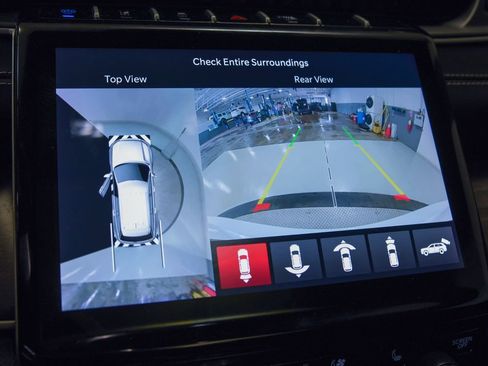 Used 2024 Jeep Grand Cherokee Limited 4xe image 19