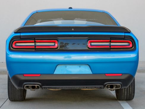 Used 2023 Dodge Challenger SXT w/ Blacktop Package image 15