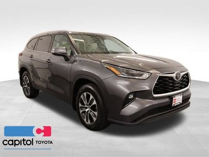 Used 2021 Toyota Highlander XLE