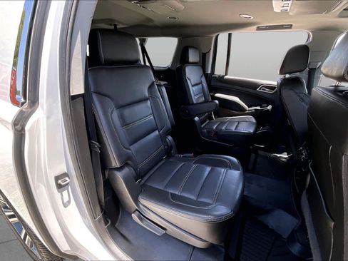 Used 2019 GMC Yukon XL Denali w/ Denali Ultimate Package RWD image 21