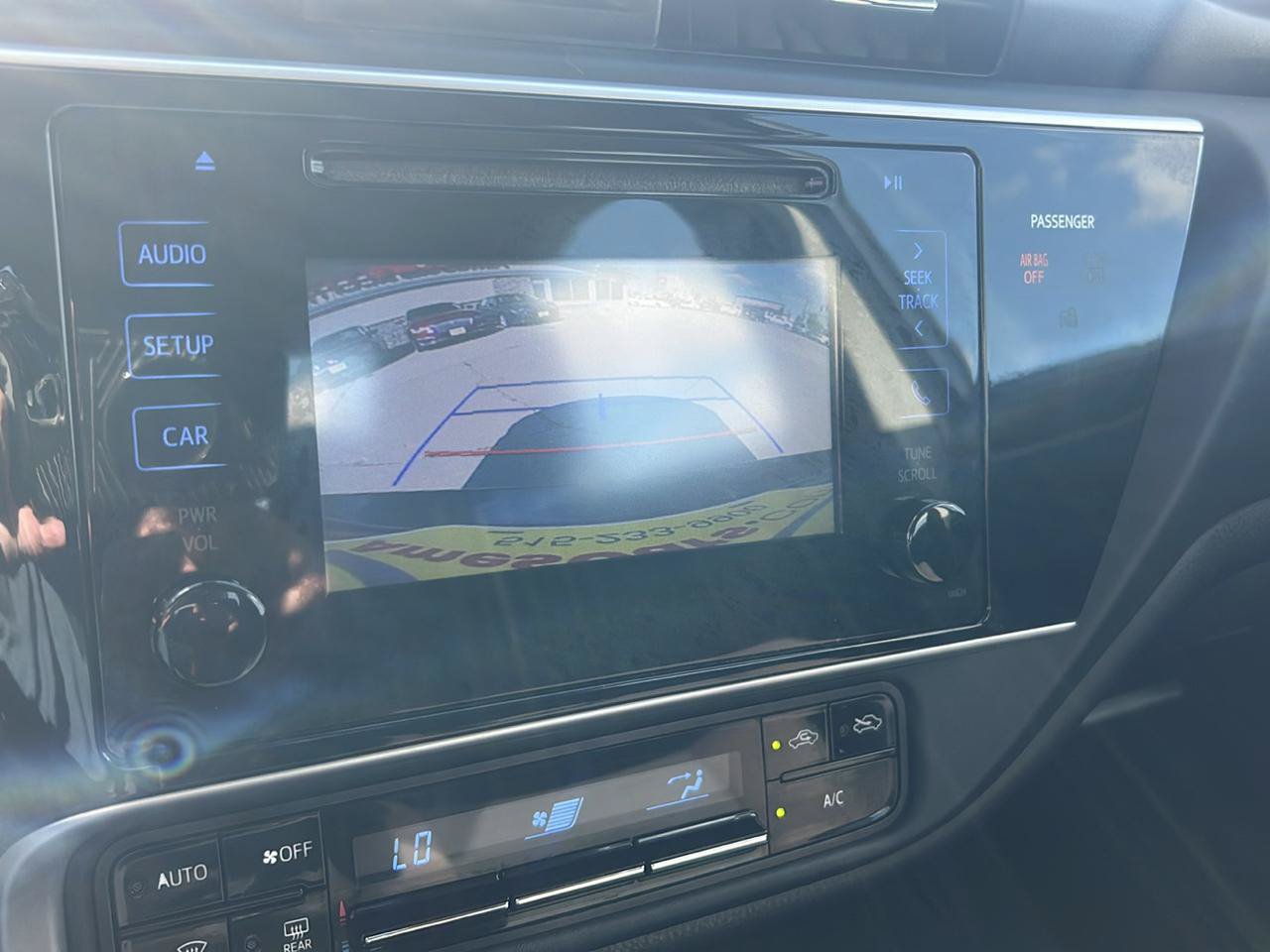 Used 2017 Toyota Corolla LE FWD image 19