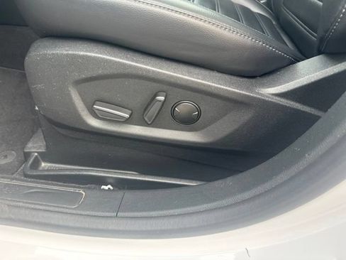 Used 2023 Ford Edge SEL w/ Convenience Package AWD/4WD image 18