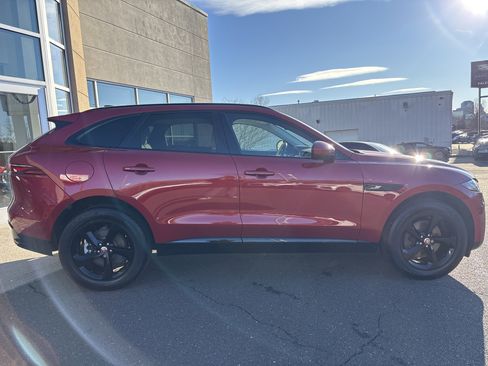 Certified 2023 Jaguar F-PACE S image 9