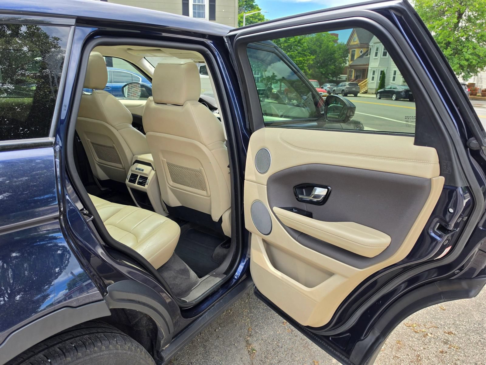 Used 2018 Land Rover Range Rover Evoque AWD/4WD image 20