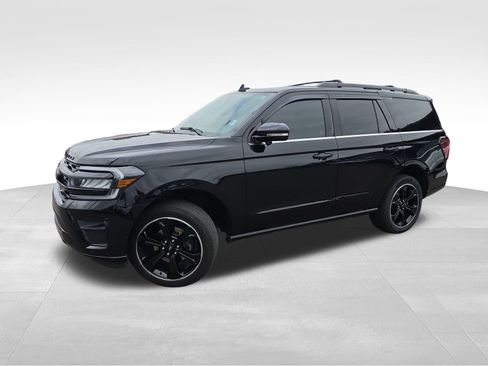 Used 2023 Ford Expedition Limited AWD/4WD image 2