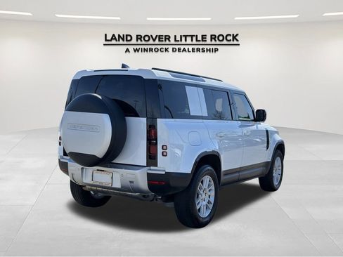 Used 2025 Land Rover Defender 110 S image 2