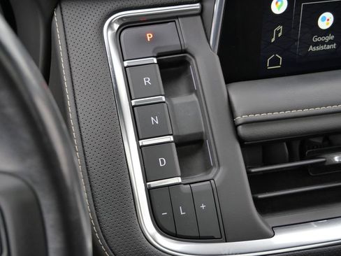 Used 2022 GMC Yukon SLT w/ SLT Premium Package image 23