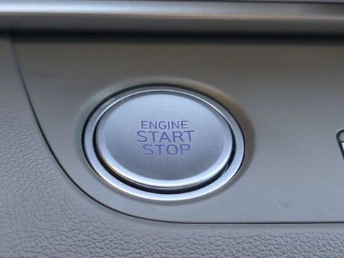 Used 2025 Hyundai Elantra SEL FWD image 37