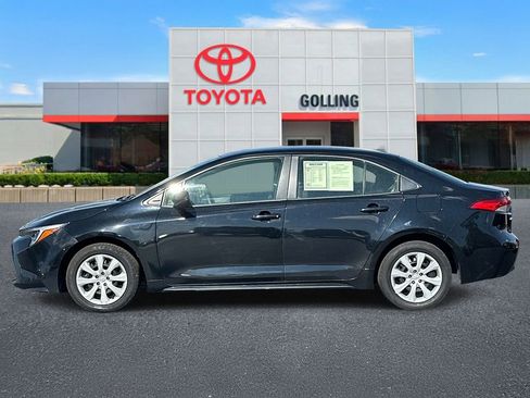 Used 2025 Toyota Corolla LE FWD image 2