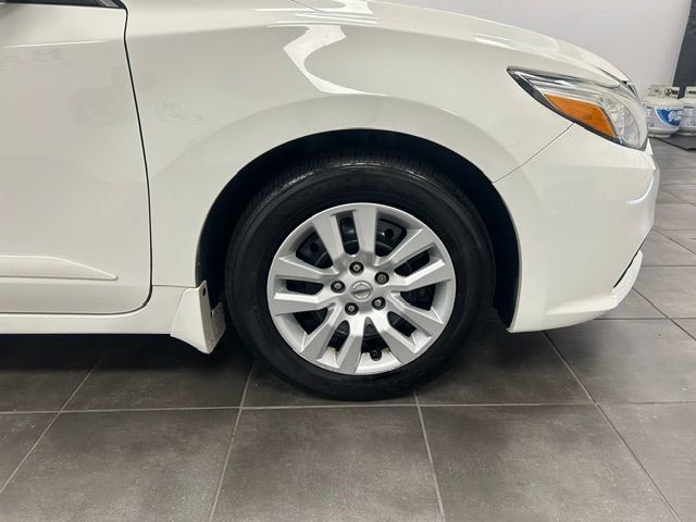 Used 2017 Nissan Altima 2.5 S w/ Power Driver Seat Package FWD image 34