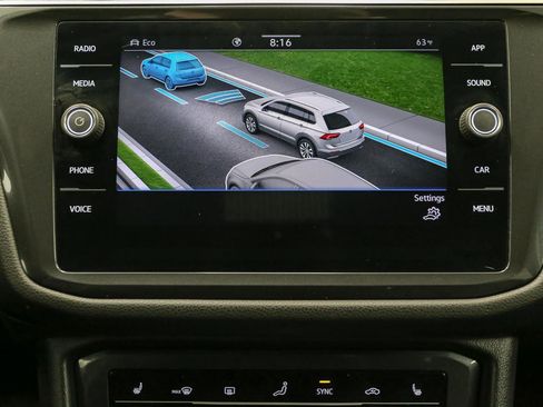 Certified 2023 Volkswagen Tiguan SE image 31