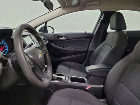 Used 2017 Chevrolet Cruze LT w/ Convenience Package FWD image 17