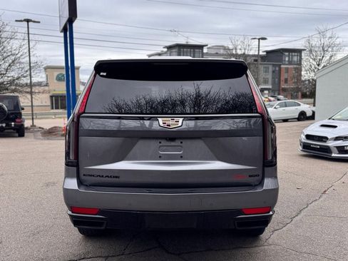 Used 2022 Cadillac Escalade Sport Platinum AWD/4WD image 5