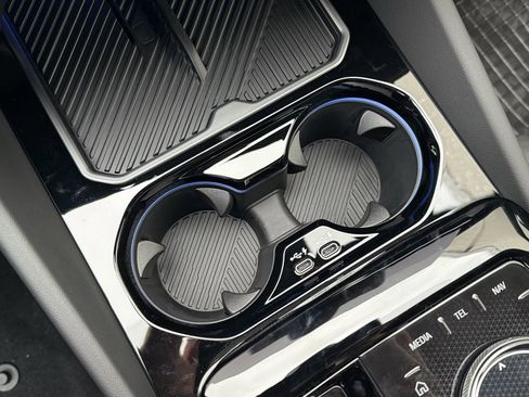 New 2026 BMW 530i xDrive w/ M Sport Package image 32