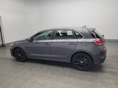 Used 2019 Hyundai Elantra GT FWD image 3