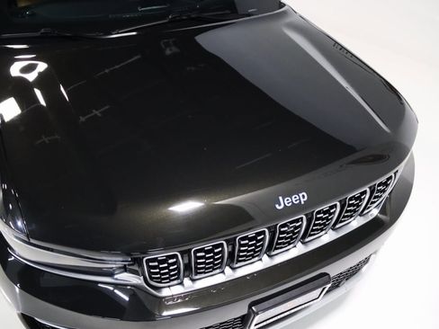 Used 2023 Jeep Grand Cherokee Summit image 35