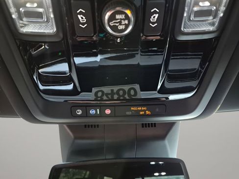 Used 2026 Cadillac Escalade 2WD w/ LPO, Floor Liner Package image 43