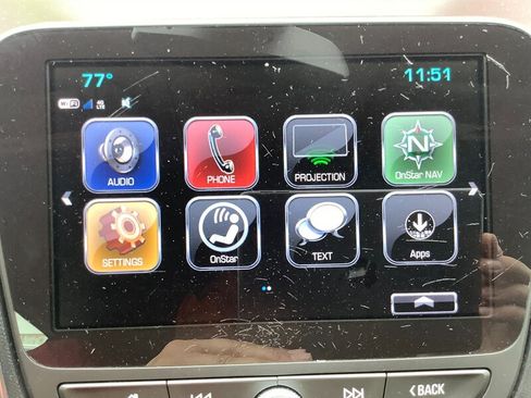 Used 2017 Chevrolet Malibu LT FWD image 18