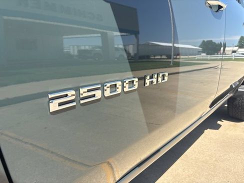 New 2026 Chevrolet Silverado 2500 LTZ w/ LTZ Premium Package AWD/4WD image 10