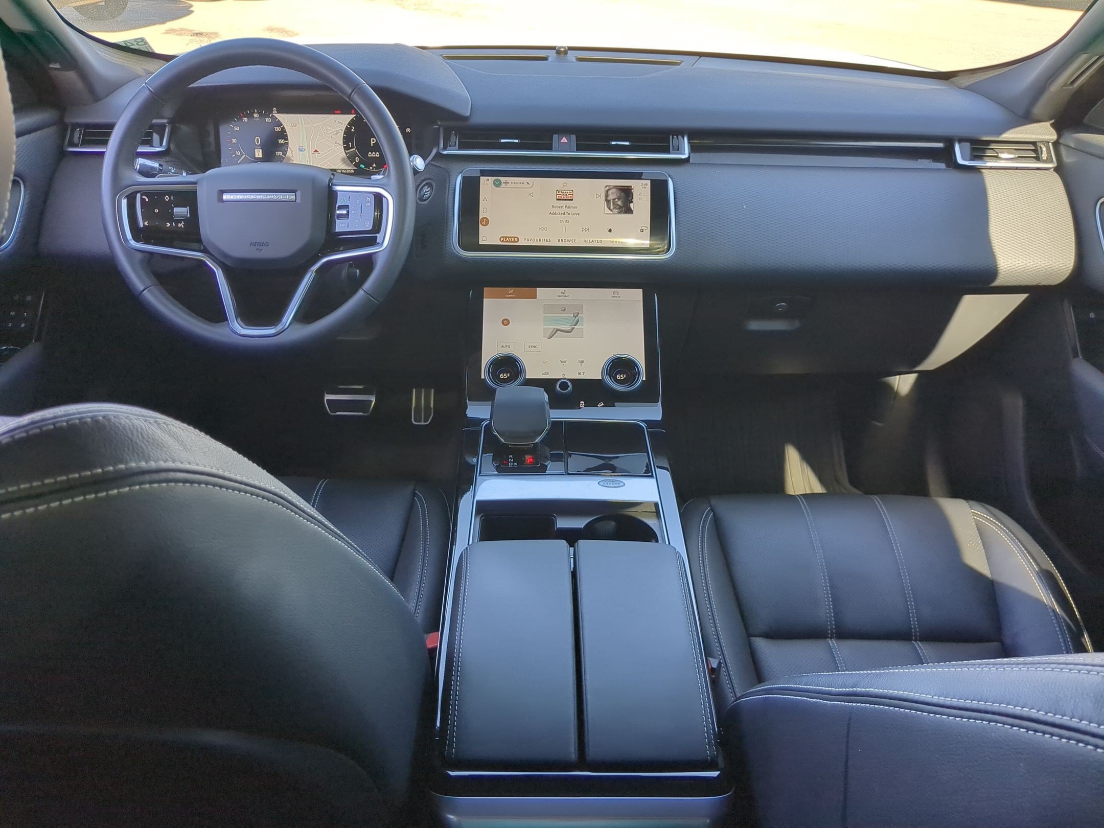 Used 2023 Land Rover Range Rover Velar R-Dynamic S AWD/4WD image 28