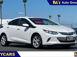 Used 2018 Chevrolet Volt Premier w/ Driver Confidence Package image 1