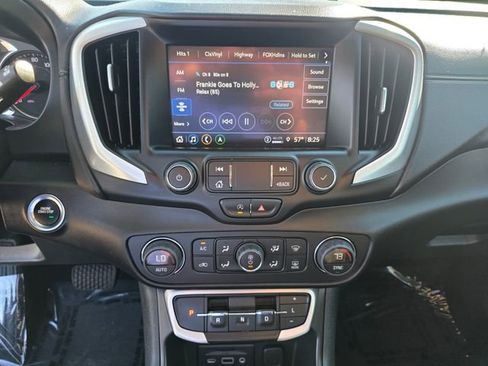 Used 2022 GMC Terrain SLE w/ Driver Convenience Package AWD/4WD image 28