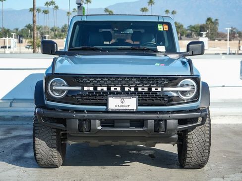 Used 2023 Ford Bronco Wildtrak image 3