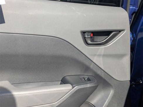 Used 2024 Subaru Crosstrek 2.0i Premium image 24