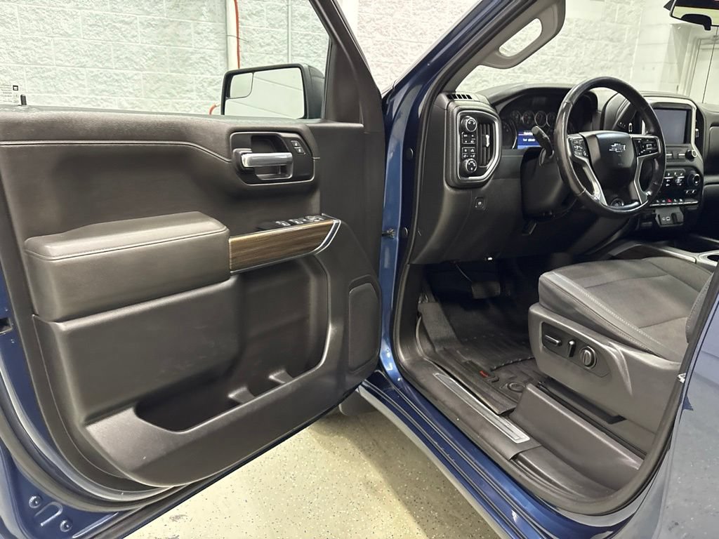 Used 2019 Chevrolet Silverado 1500 RST w/ All-Star Edition AWD/4WD image 14