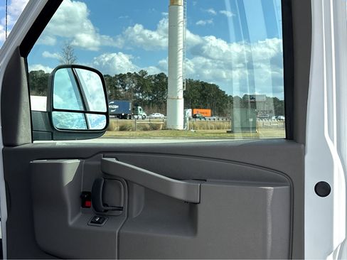 New 2025 Chevrolet Express 2500 w/ Driver Convenience Package image 15