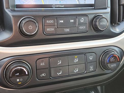 Used 2018 GMC Canyon SLT w/ Driver Alert Package image 14