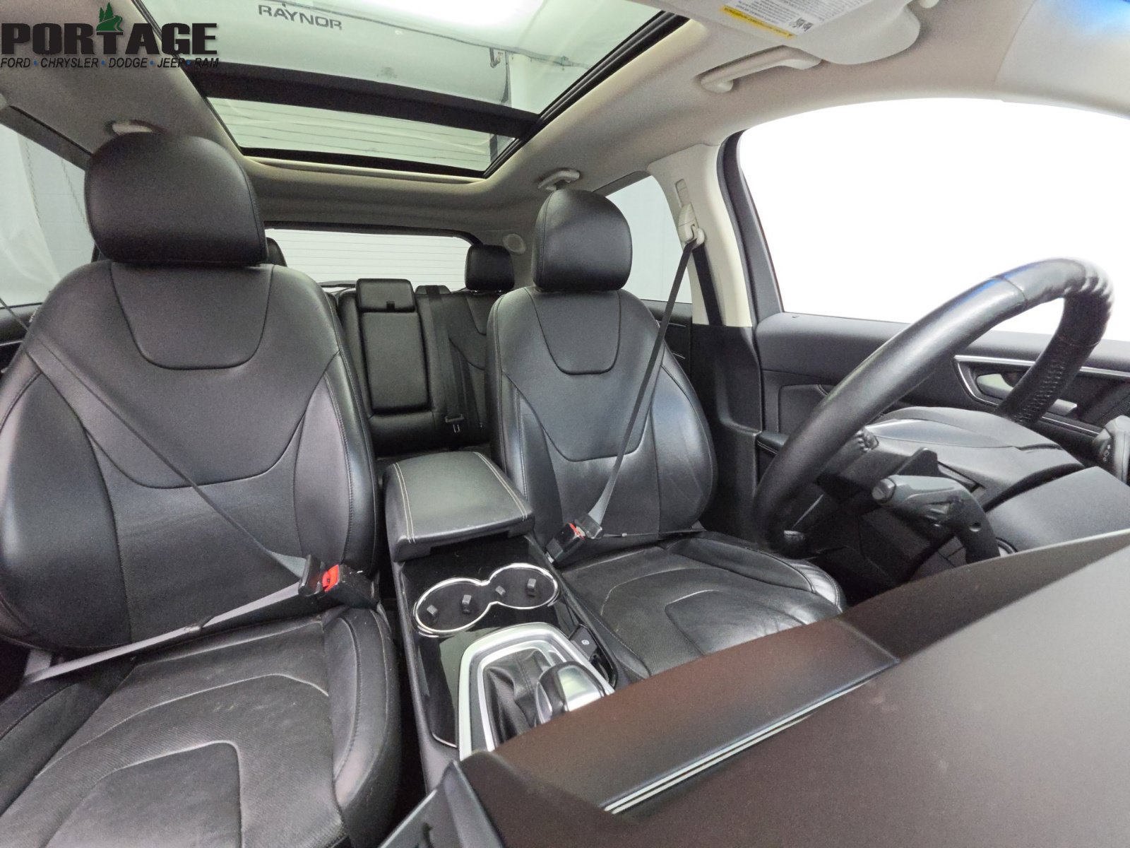 Used 2017 Ford Edge Titanium w/ Equipment Group 301A AWD/4WD image 46