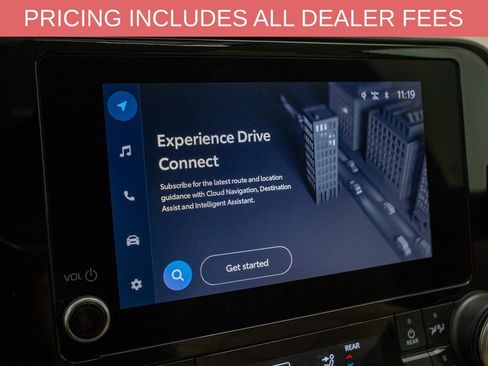 Used 2023 Toyota Highlander XLE FWD image 18