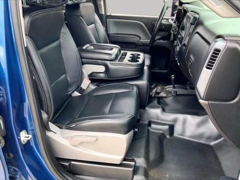 Used 2019 Chevrolet Silverado 2500 W/T AWD/4WD image 9