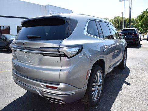 New 2026 Buick Enclave Avenir w/ Super Cruise Package image 9