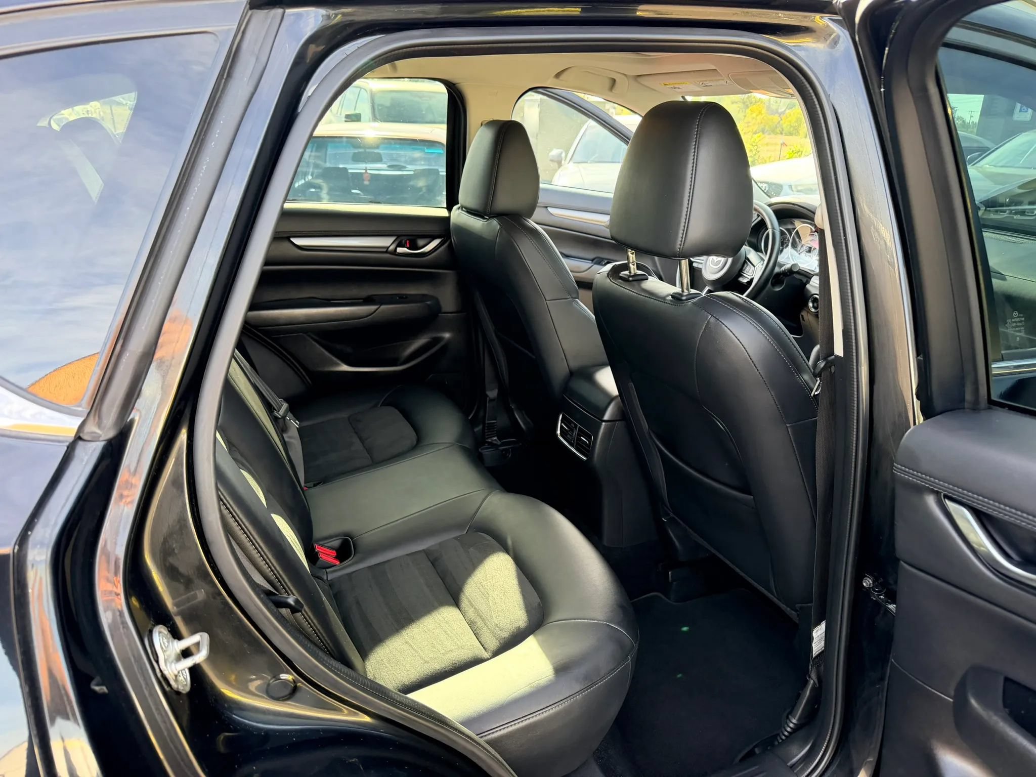 Used 2019 MAZDA CX-5 Touring FWD image 17
