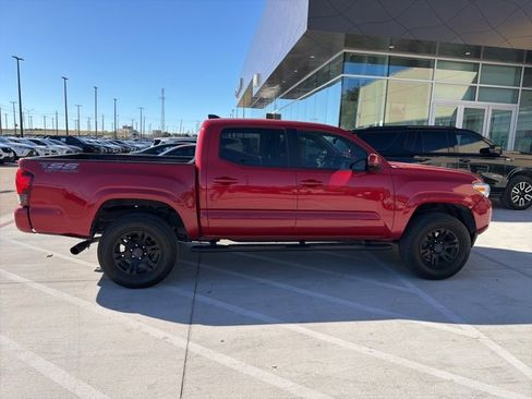 Used 2020 Toyota Tacoma SR w/ SR Convenience Package image 14