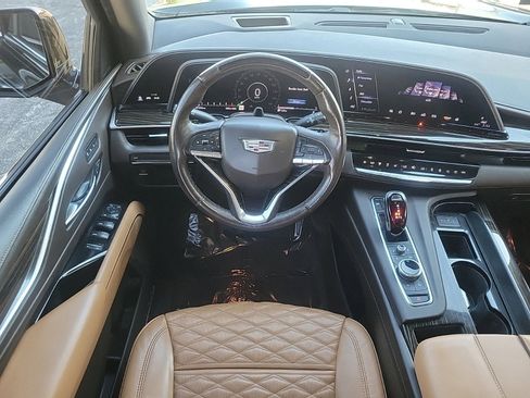 Used 2022 Cadillac Escalade ESV Premium Luxury image 17