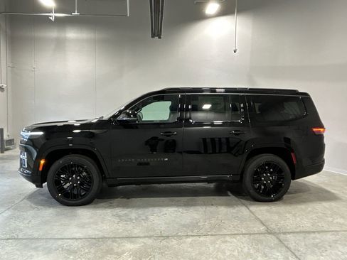 New 2026 Jeep Grand Wagoneer Limited image 9