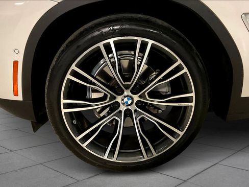 Used 2023 BMW X4 xDrive30i w/ Premium Package image 10