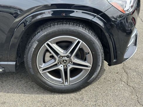 Used 2022 Mercedes-Benz GLE 350 4MATIC w/ AMG Line Exterior image 10